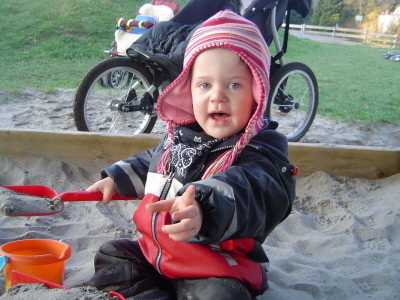 hey, komm auch rein in den Sandkasten