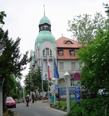 Krankenhaus, da wurde ich geboren.